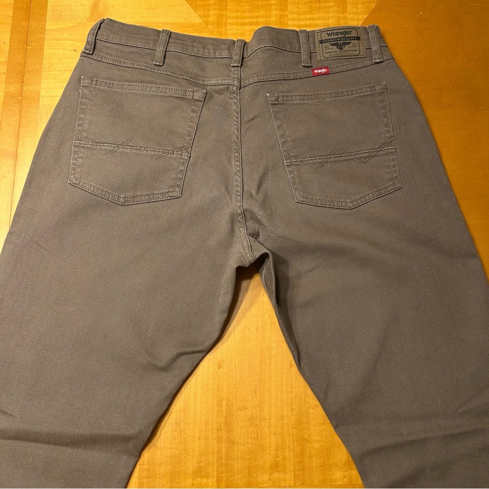 Wrangler Brown Jeans